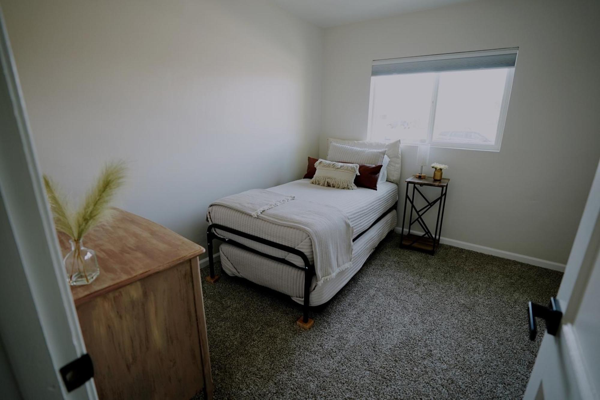 Centrally Located! Remodeled! Huge Backyard! The White House אלבוקרקי מראה חיצוני תמונה