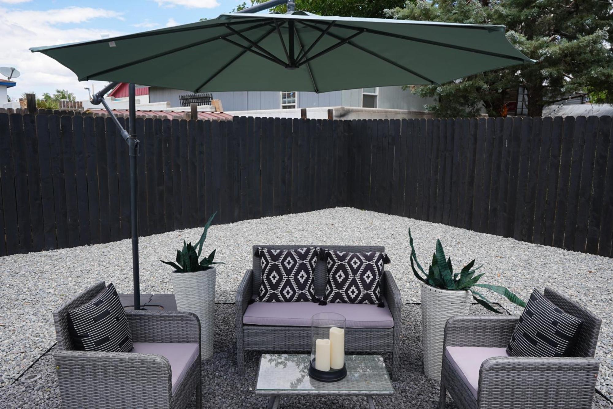 Centrally Located! Remodeled! Huge Backyard! The White House אלבוקרקי מראה חיצוני תמונה